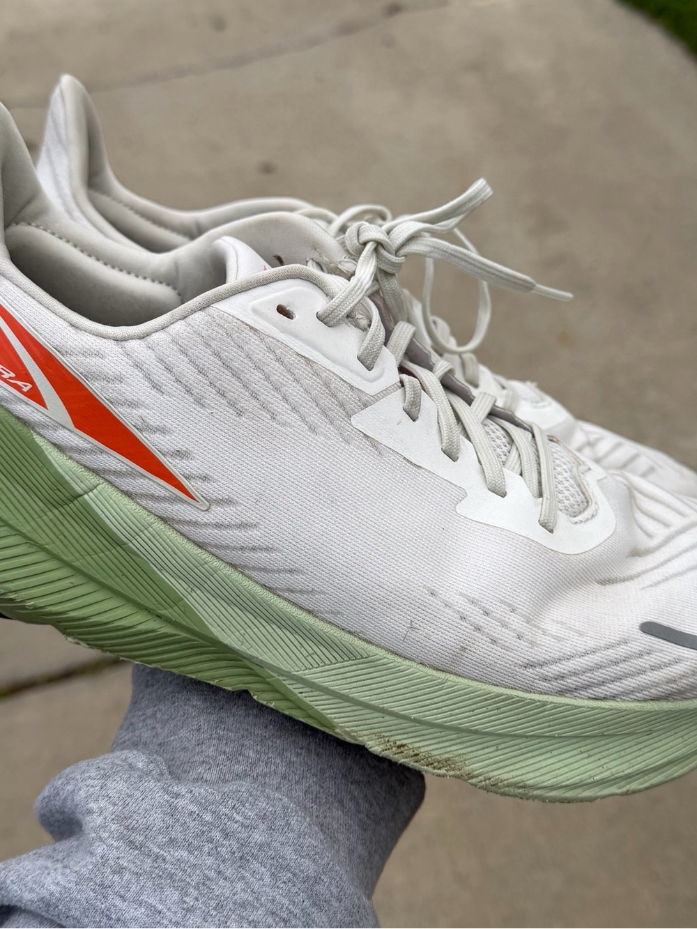 Men's AltraFWD Experience shoe size 10.5